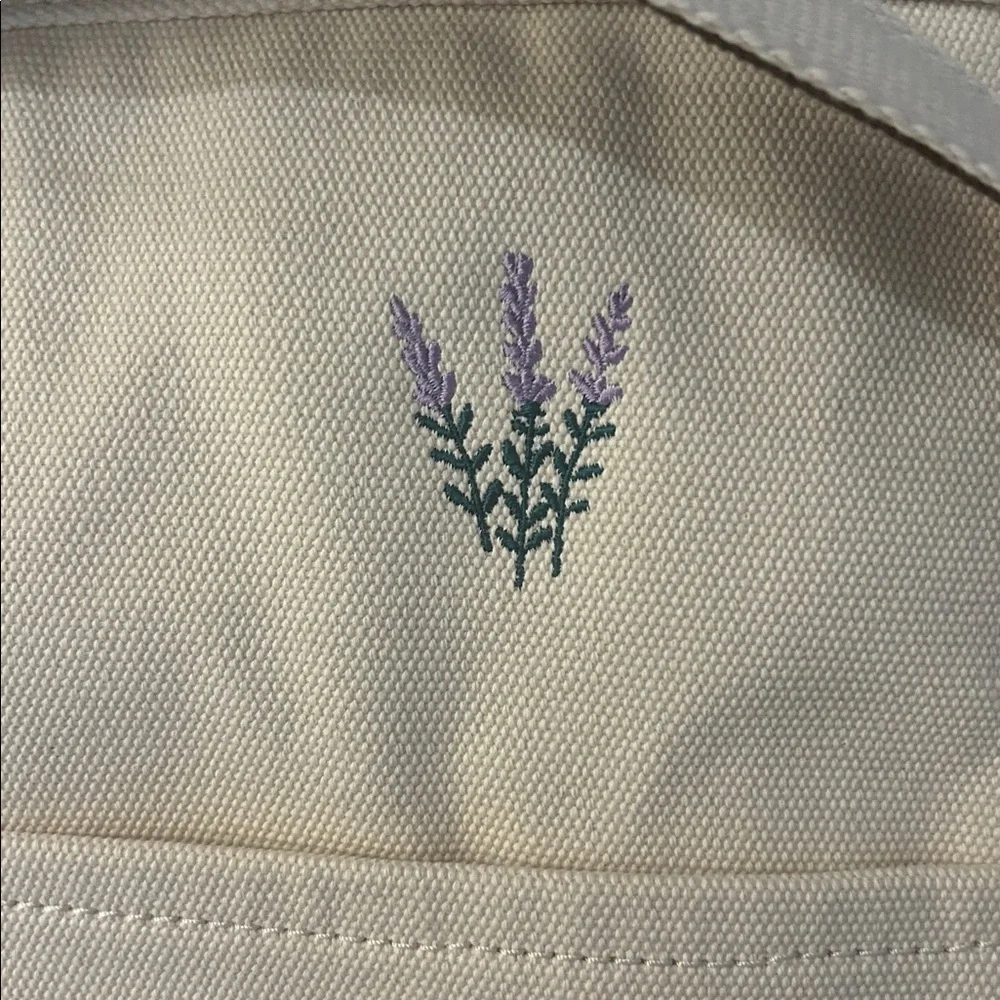 Lands End LARGE tote. Long handles, zip closure - Picture 4 of 4